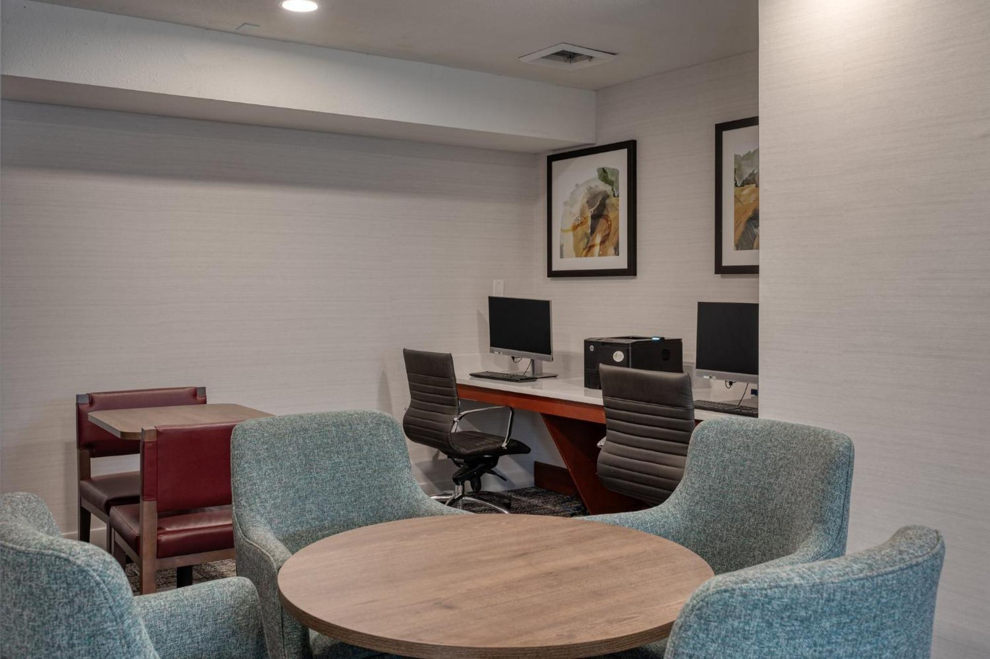 Staybridge Suites Allentown Airport Lehigh Valley By Ihg Kültér fotó