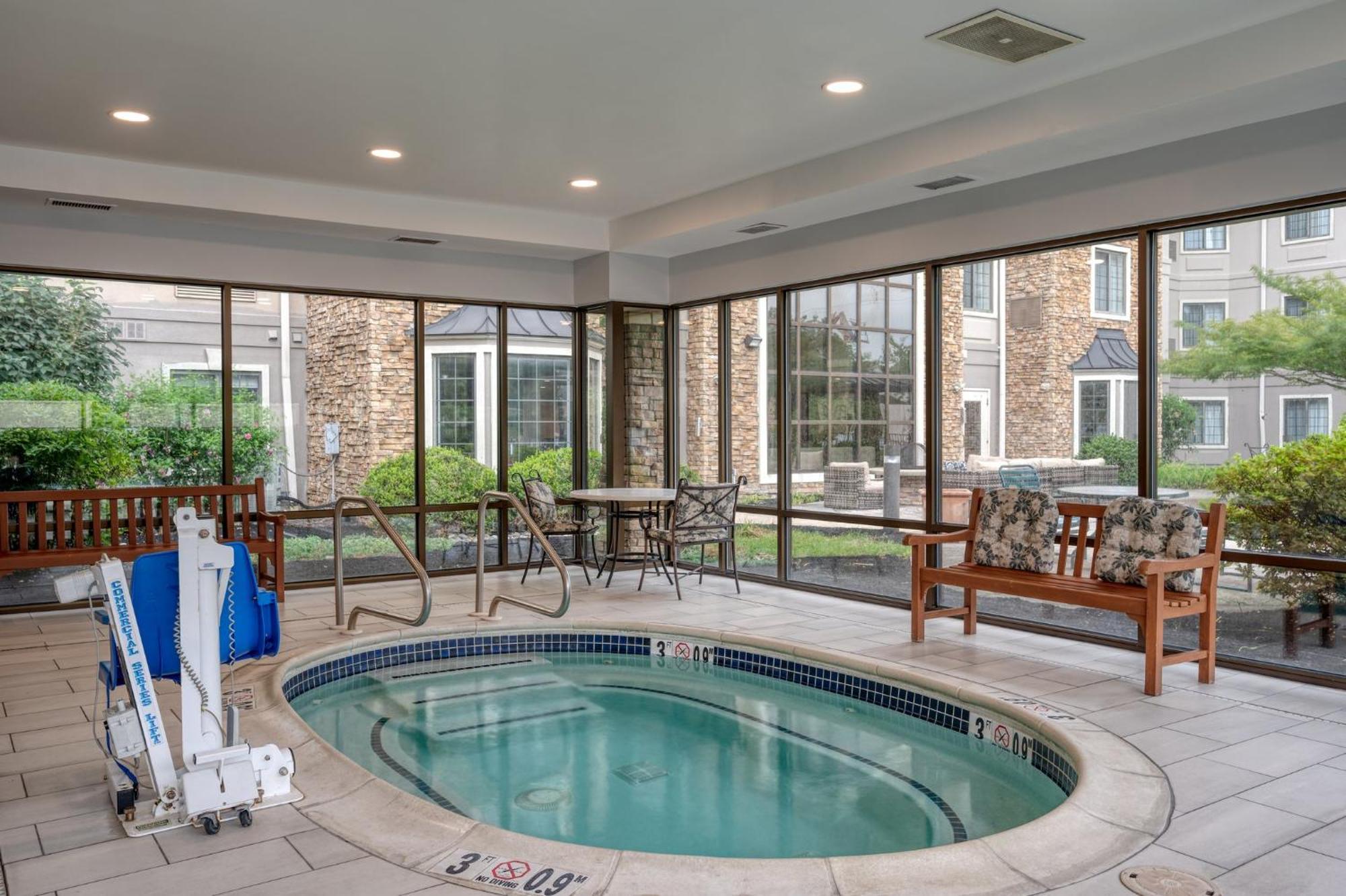 Staybridge Suites Allentown Airport Lehigh Valley By Ihg Kültér fotó