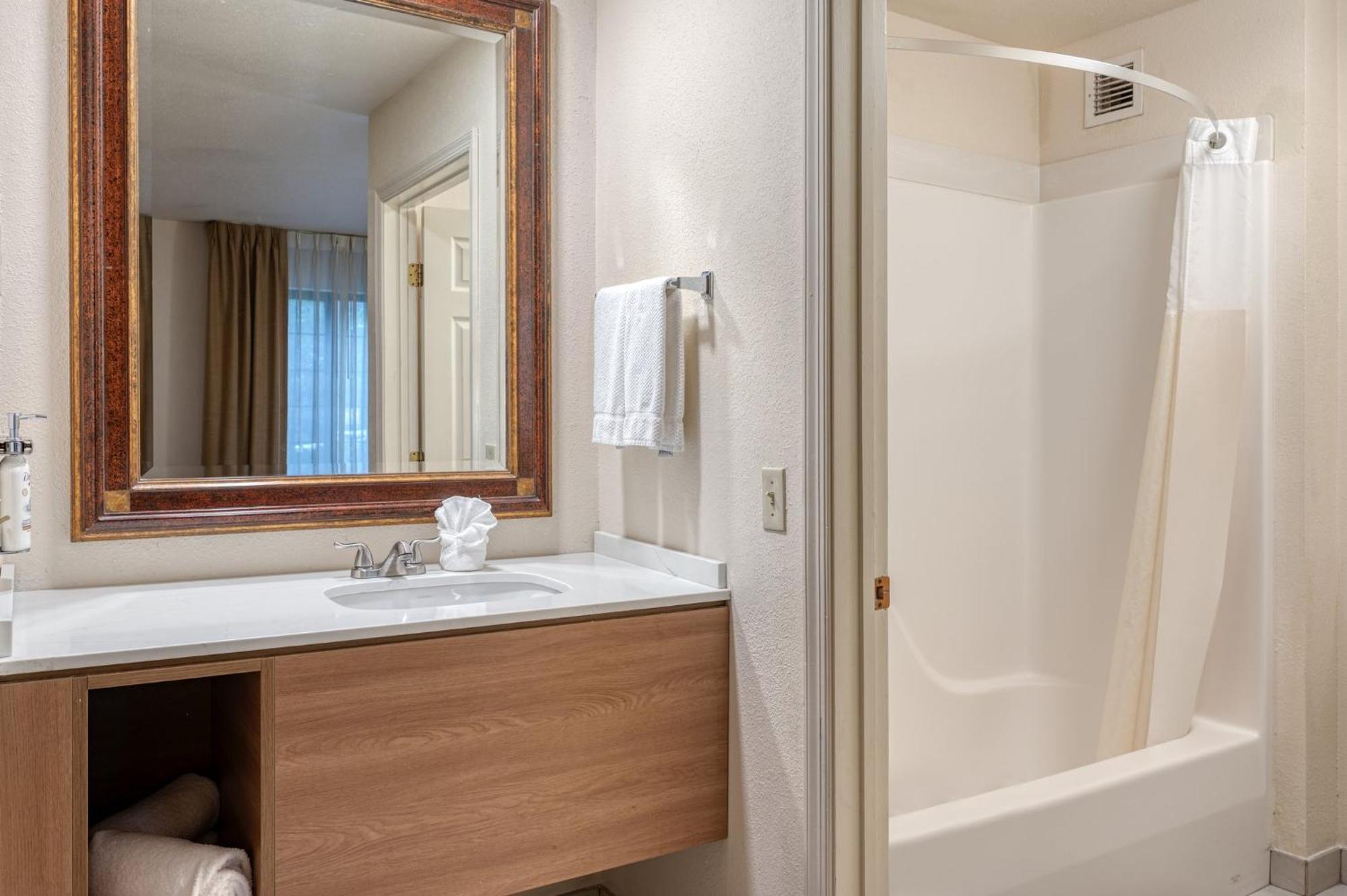 Staybridge Suites Allentown Airport Lehigh Valley By Ihg Kültér fotó
